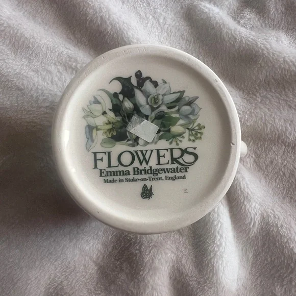 Emma Bridgewater Paperwhites half pint mug - Picture 4 of 4